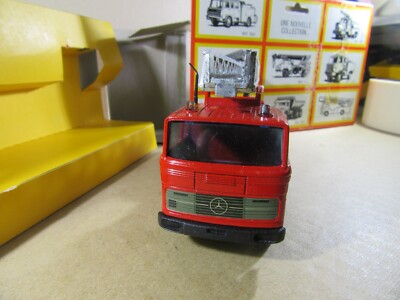Miniature Solido 361 – Camion De Pompiers Mercedes LP 1418 1974 (Échelle 1:50) – Fabriqué En France