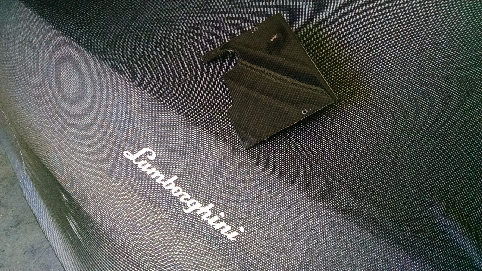 LAMBORGHINI MURCIELAGO / LP640 BATTERY TERMINAL COVER CARBON FIBER OEM