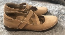 Vionic Judith Tan Beige Suede Leather Slip On Mary Jane Flats Shoes Size 6
