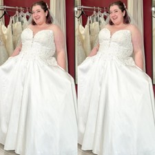 Satin Plus Size Wedding Dresses Sweethert Sleeveless A Line Elegant Bridal Gowns