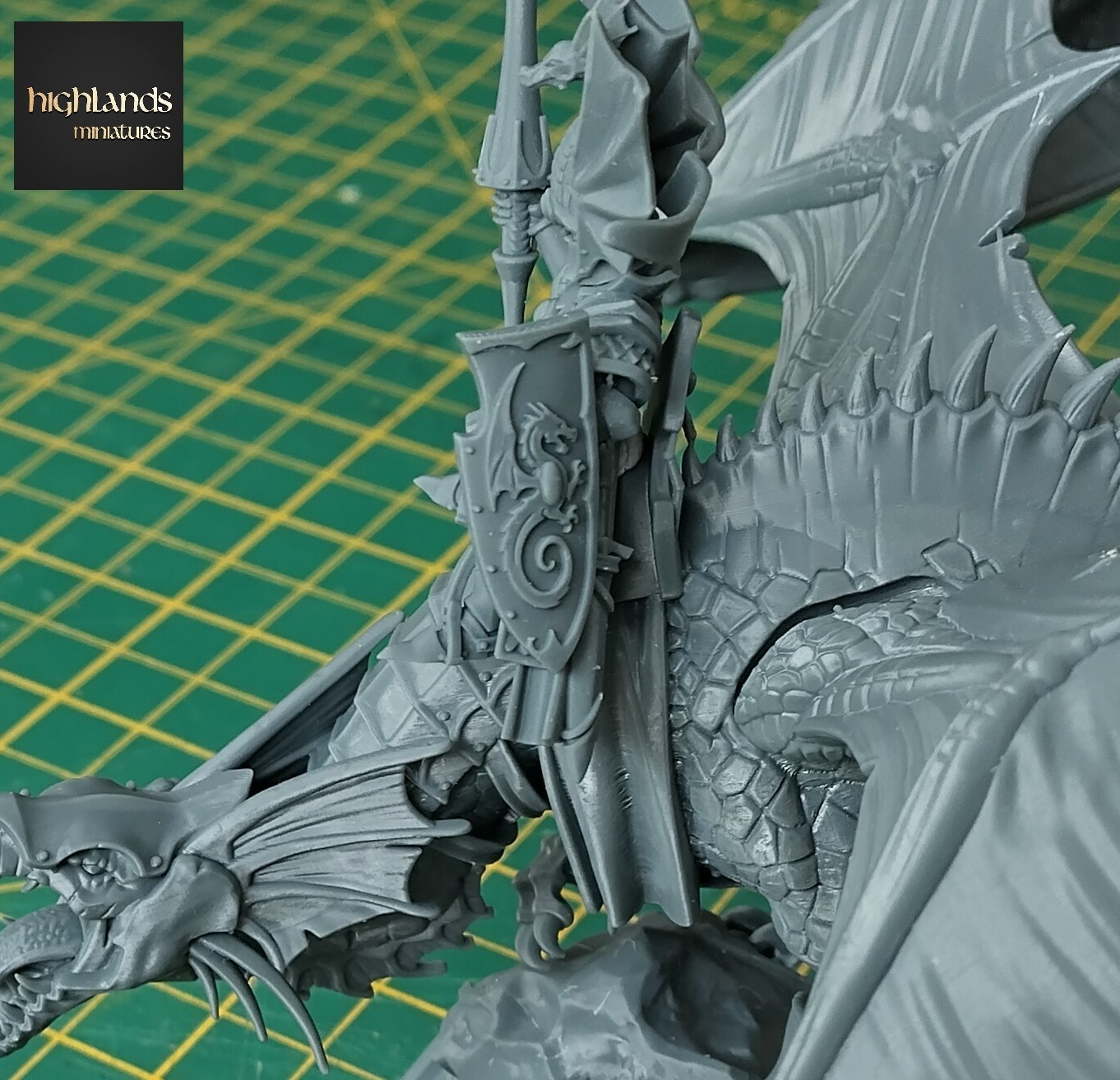 Highlands Miniatures Aegean Elf Dragon Rider, Prince and Mage (base included)