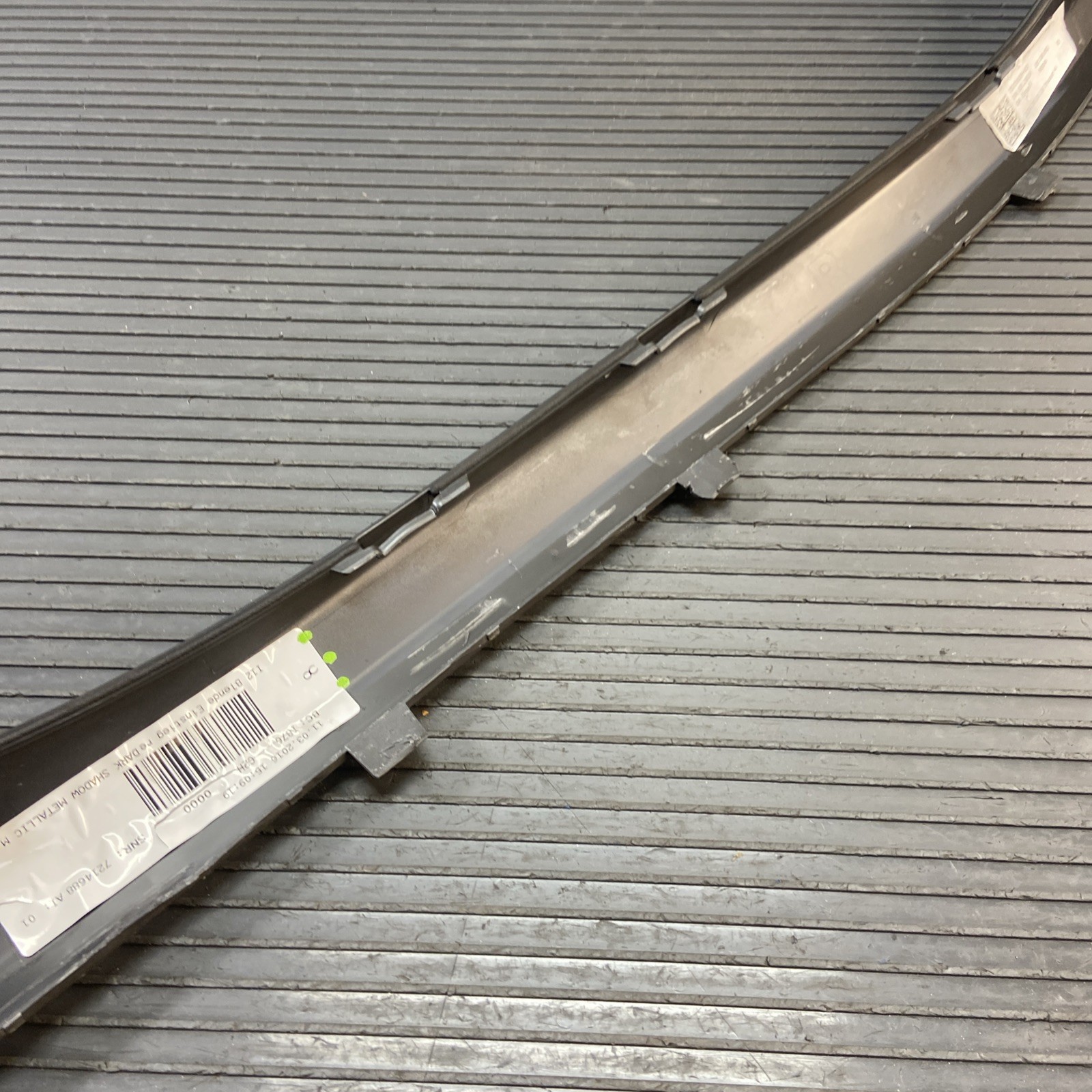 BMW i8 2014-2020 Front Right Lower Scuff plate