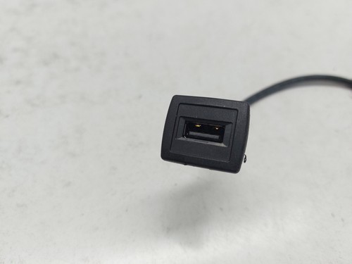 MERCEDES BENZ SLK R172 PRESA USB PORTA PRESA 2012 - Foto 7 di 13