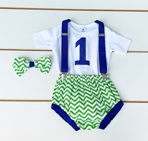 green cake smash outfit