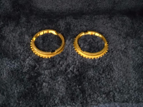 Richmond Gear #1304091002 Pair of Brass Synchro Rings fits T10 and Five Speeds - Picture 2 of 6