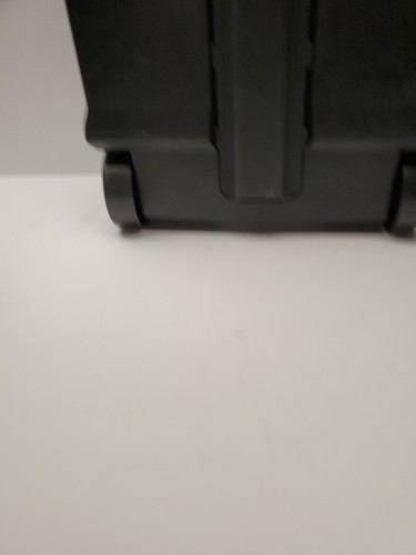 Hot Wheels Challenge Accepted 100 Car Rolling Storage Case Retractable Handle - Picture 8 of 13
