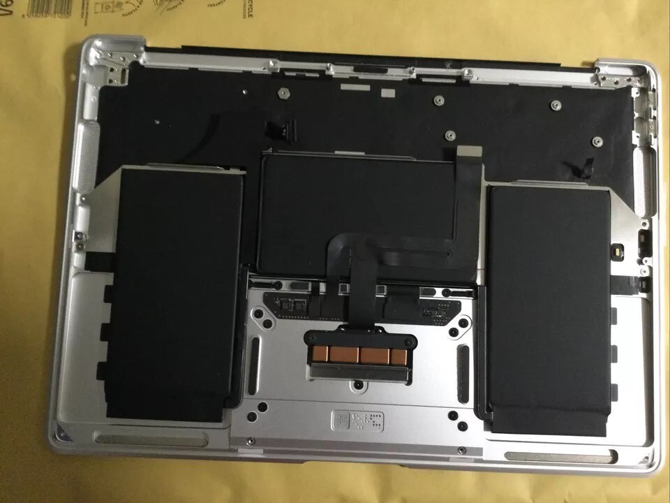 Apple Macbook Air 13” A2179 2020 Tastiera Touchpad Batteria Silver Argento A foto 2