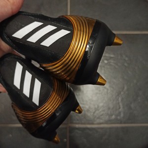 12.5 soccer cleats
