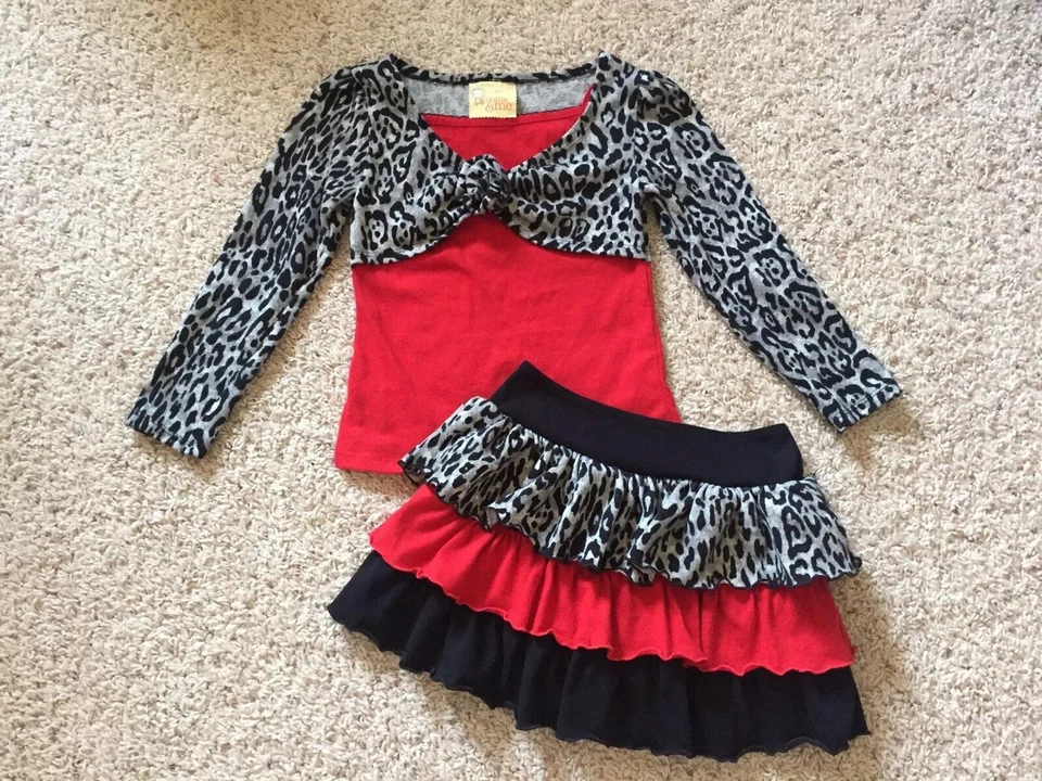 Falda corta y top para niñas talla 5 (marca Dollie & me) Foto 4 de 4