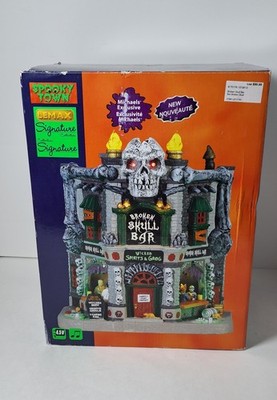 Lemax Spooky Town BROKEN SKULL BAR Signature Collection Lights & Sound VIDEO