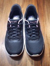 SKECHERS Siz 7 Hands Free Swift Fit Mesh Sneakers Black Pink Lace Up Logo LowTop
