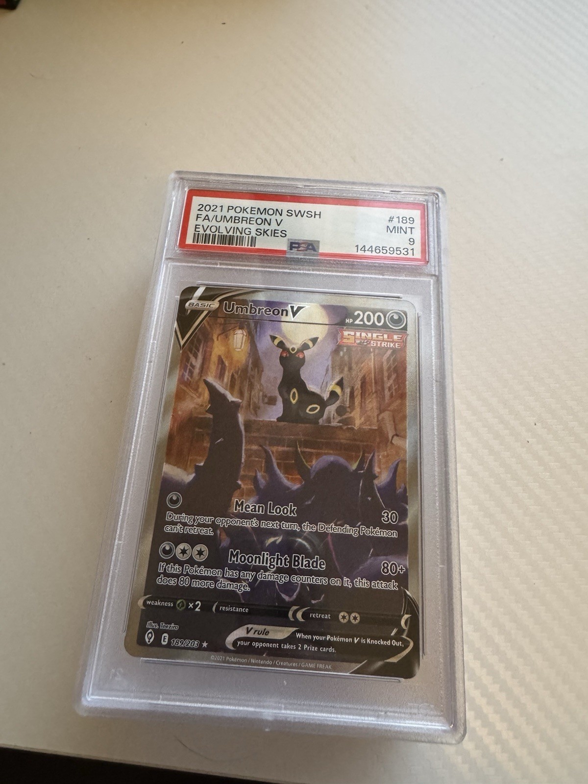 Pokemon Evolving Skies Umbreon V 189/203 Alternative Art Alt Holo Foil PSA 9