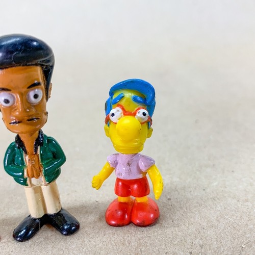 The Simpsons Mini Bobble Heads 2002 Set of 4 Homer, Marge, Apu, Milhouse - Picture 3 of 11