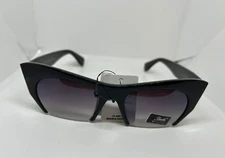 VINTAGE SUNGLASSES CAT EYE Black Frame Women Gizelle Shades Smoked lenses New