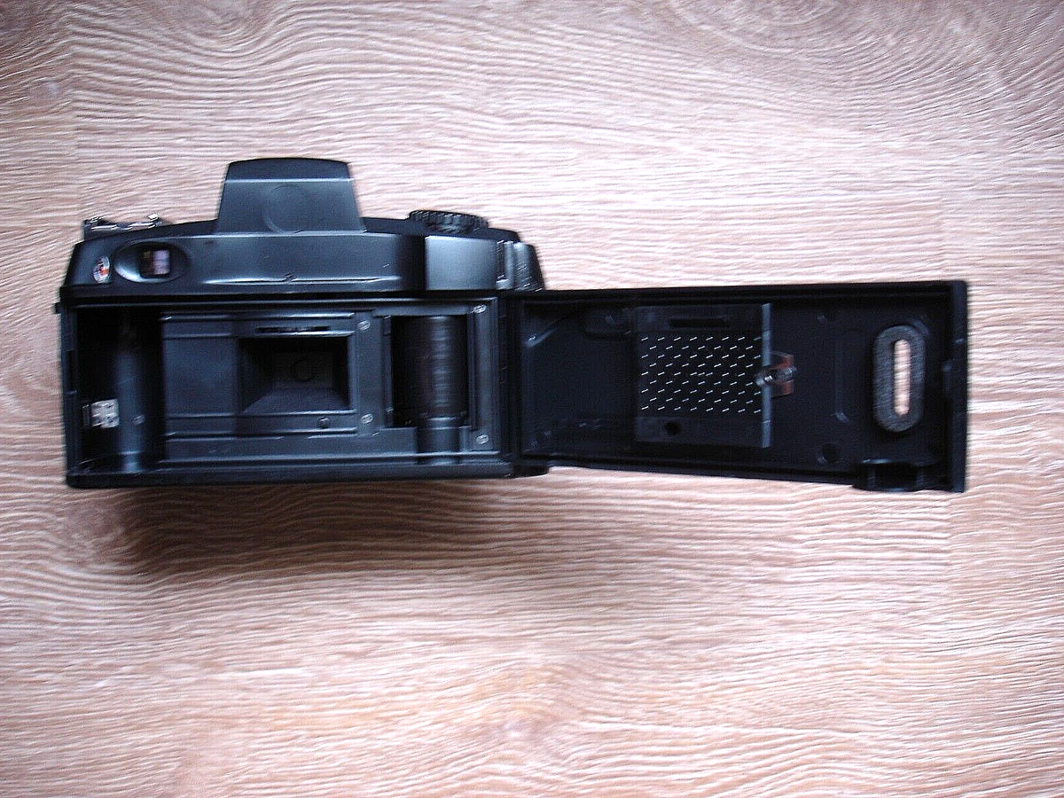 Vintage CANON KIT 3006 w/Flash Focus Free 50 mm Optical Lens Vintage CANON KIT 3006 w/Flash Focus Free 50 mm Optical Lens