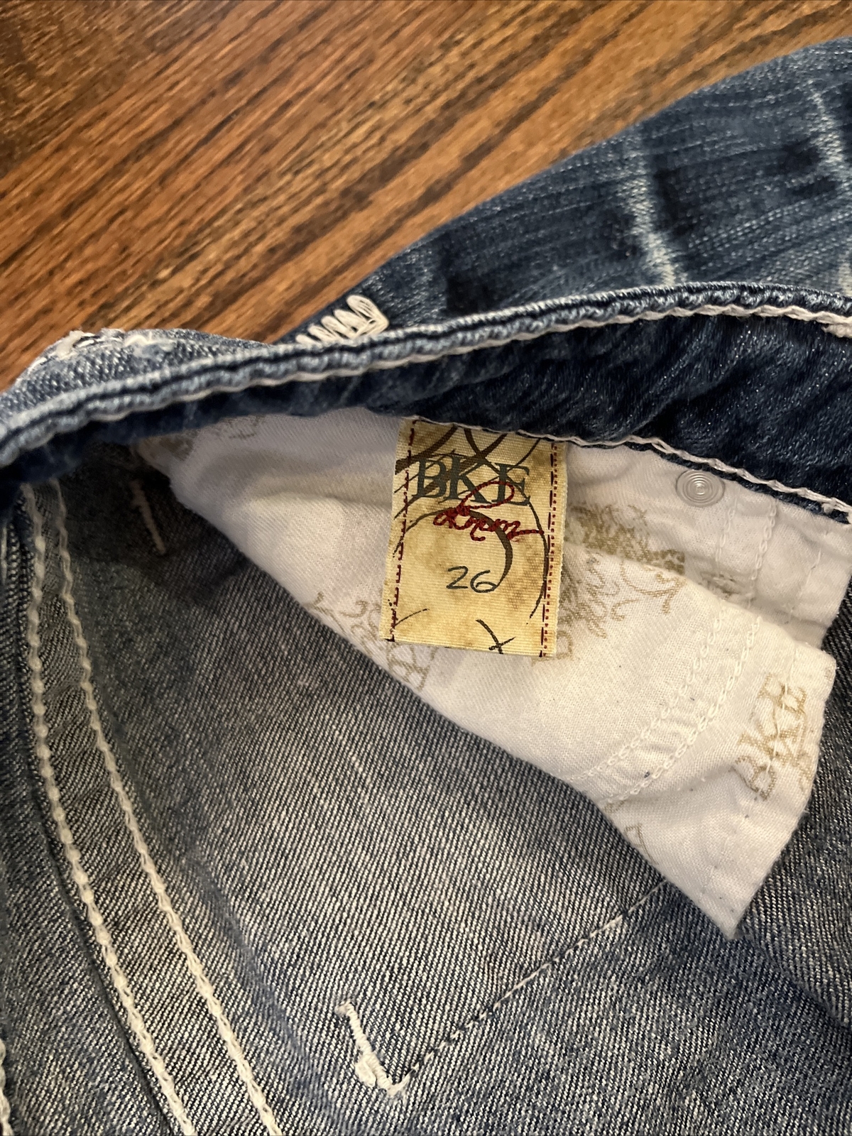 BKE Buckle Stella Blue Jean Shorts Size 26 Ripped, Distressed - View 4