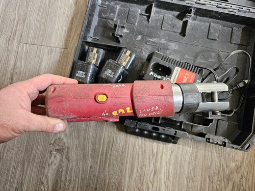 Rothenberger PRESSLINER Cordless 12V Press Machine Crimper - Has a Problem - Picture 4 of 11