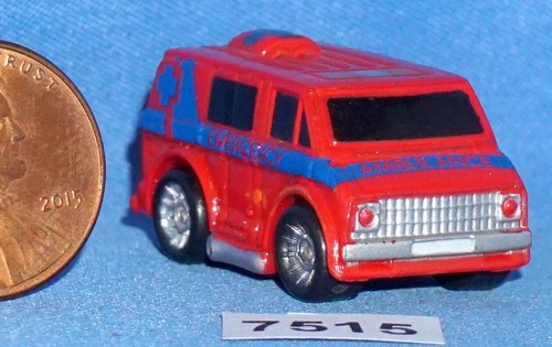 MICRO MACHINES '70's VAN AMBULANCE Chevrolet Vintage Galoob - Picture 2 of 3