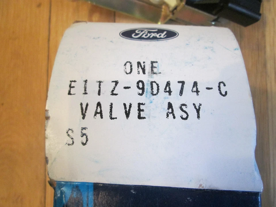 НОВЫЙ ИЗ СТАРЫХ ЗАПАСОВ 1981 1982 FORD F100 F150 300 CID EGR ВАКУУМНЫЙ КЛАПАН РУЧНОЙ ТРАНСМИССИИ E1TZ-9D474-C - Изображение 4 из 4