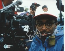 SPIKE LEE DIRECTOR SIGNED 8x10 PHOTO - BECKETT COA
