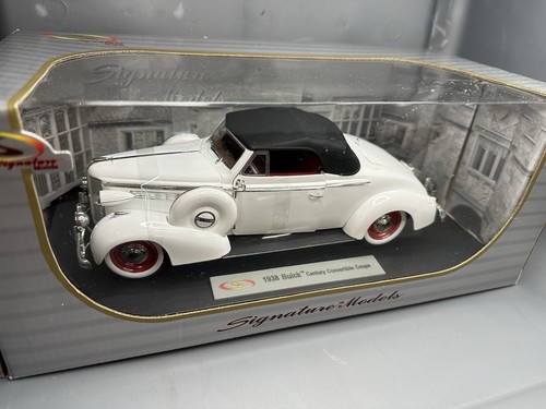 Road Signature- 1938 Buick Century Convertible Coupe, White 1:18 New Open Box
