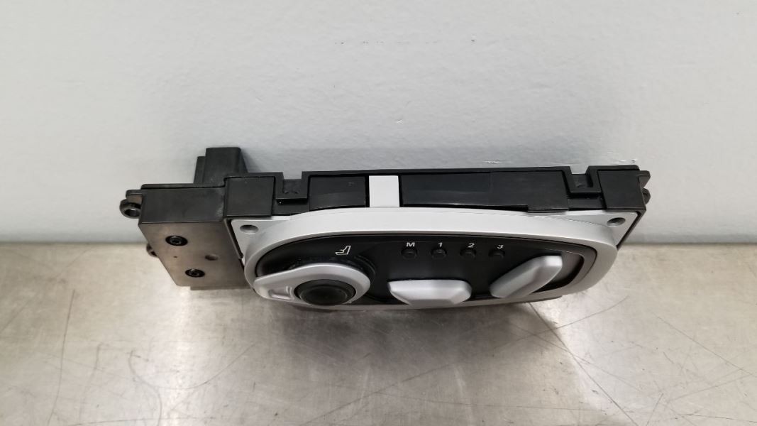 19 ASTON MARTIN VANTAGE SEAT ADJUST CONTROL SWITCH LEFT DRIVER HY5314B709BD