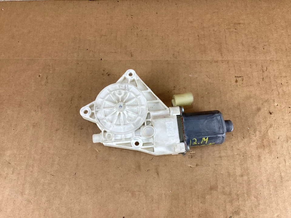 Двигатель стеклоподъемника заднего правого со стороны пассажира 2011 - 2016 Mini Cooper 6934299 - Изображение 2 из 4