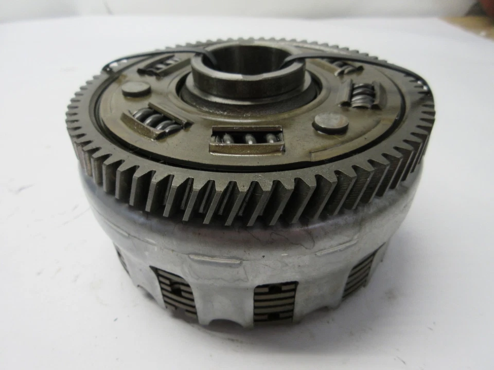 1986 SUZUKI GV1400 GV 1400 CAVALCADE CLUTCH BASKET WITH PRESSURE PLATES - Image 3 of 4
