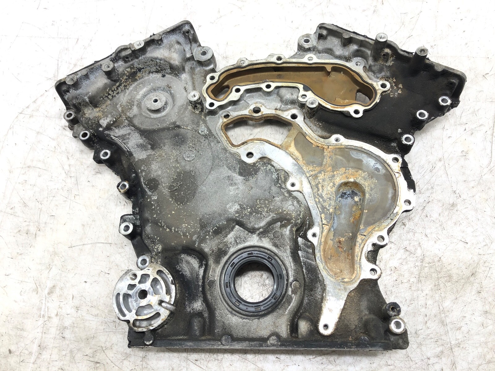 2014-2019 MASERATI GHIBLI 3.0L V6 ENGINE MOTOR TIMING CHAIN COVER PLATE OEM.