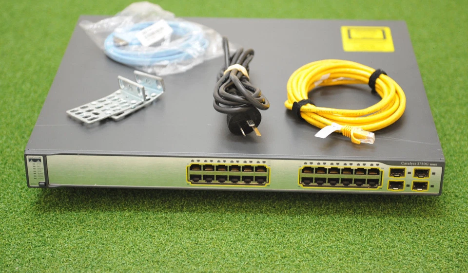 CISCO WS-C3750G-24TS-S1U Switch 24xFE Stackable w/ CAB-STACK-50M -1YrWtyTaxInv - Image 3 of 4