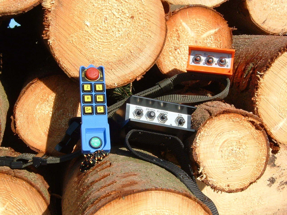 Forstfunk,Funkfernsteuerung Wespe8S  für  Pfanzelt /S+R Forstseilwinde - Bild 3 von 3