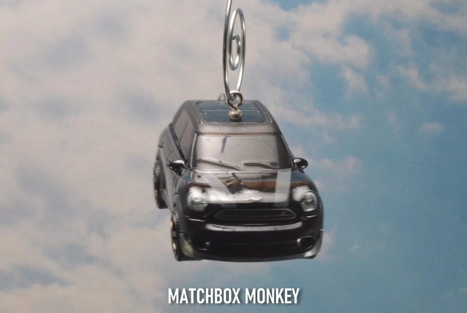 2011 Custom Hard Top Austin Mini Cooper S Countryman Christmas Ornament 1/64 BMW - Image 4 of 4