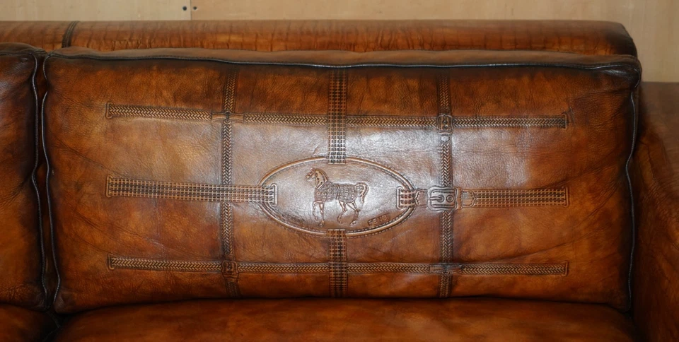 SOFÁ RARO ECUESTRE EN RELIEVE FENDI COCODRILO COCODRILO CUERO PÁTINA TEÑIDO A MANO Foto 4 de 4