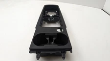 AUDI Q2 CENTRE CONSOLE TRIM & CUP HOLDER 81C864261 2023
