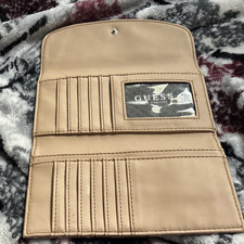 GUESS Women's Pink Logo Folding Wallet with Zipper and Credit Card Accents