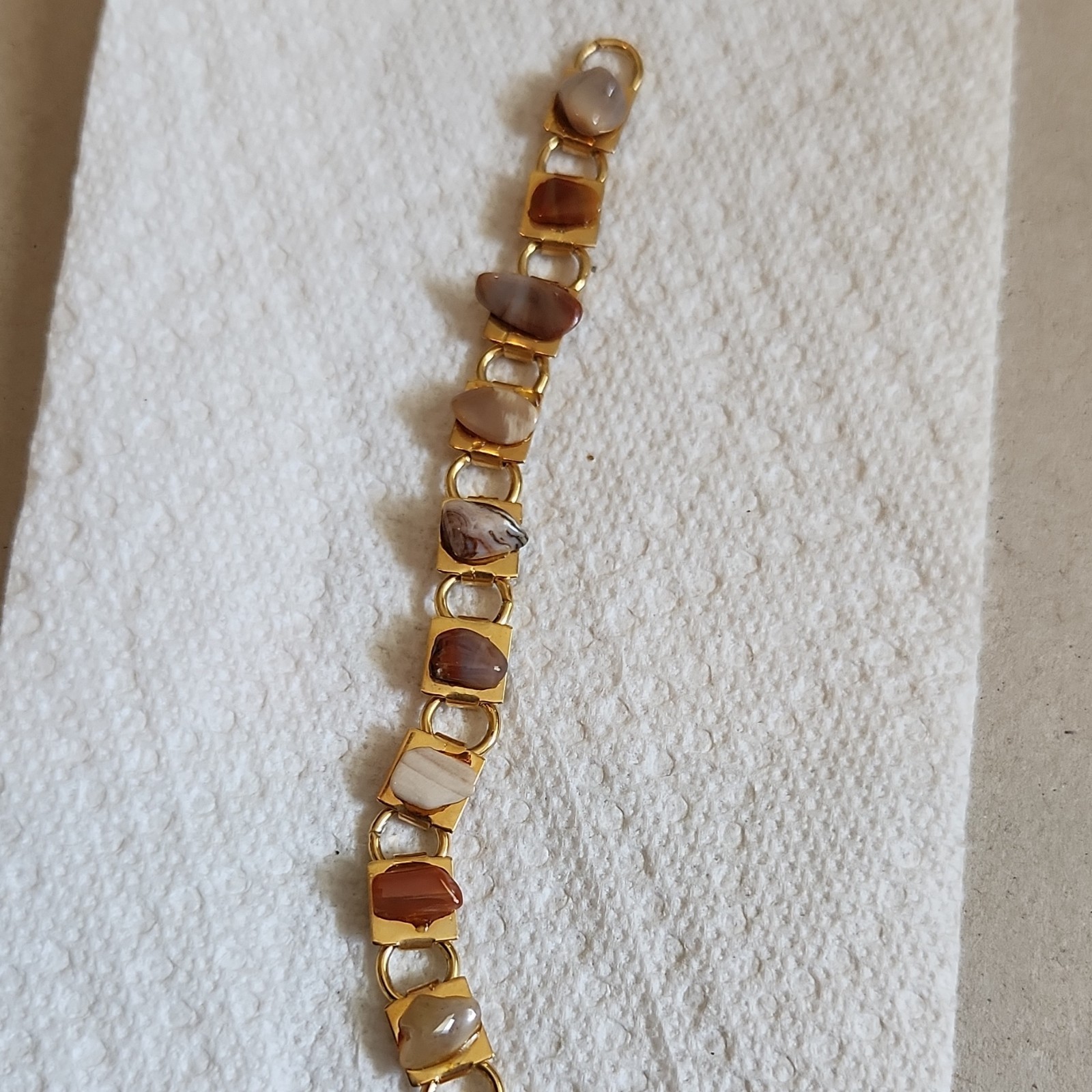 Gold Tone Link & Beaded Bracelet with Irregular Brown Beige Agate Stones
