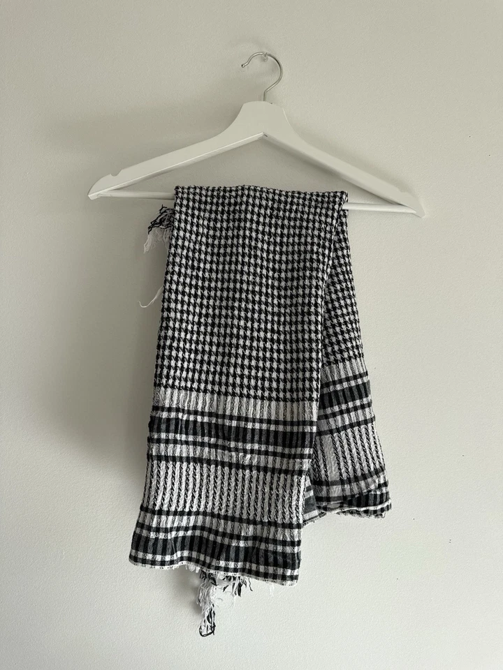 ✿ Bufanda Keffiyeh Shemagh de algodón egipcio negro blanco flecos chal envoltura Foto 4 de 4