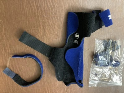 BENIKS Tunnel Splint Hand/Wrist/Thumb L Blue/Black Neoprene W-701 W-711 - Image 1 of 4