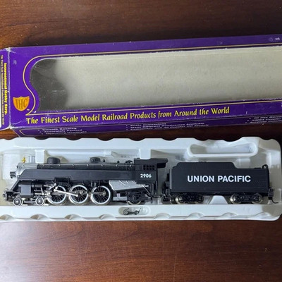 IHC Union Pacific 4-6-2 Pacific Premier Steam Locomotive Model Train (New)