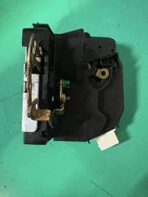 Landrover Discovery 2 Td5/V8 Drivers Rear Door Lock FQM100700 - Image 1 of 4