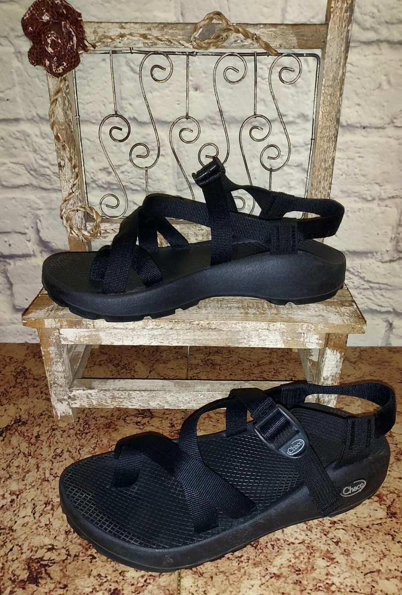 Chaco Z/2 Classic Black Sandals Men display picture 2