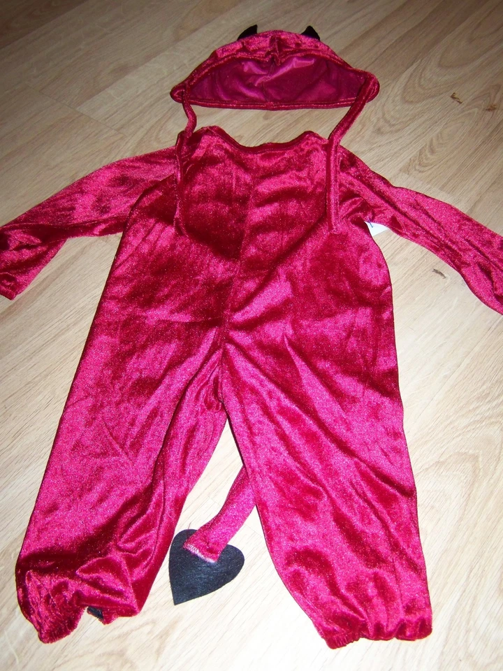 Disfraz de Halloween de 3 piezas con capa Charadas Darling Devil talla infantil 6-18 meses Foto 2 de 4