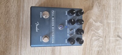 Fender Full Moon Distortion Pedal in Box - ohne Netzteil oder Akku