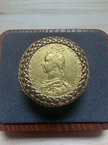 1890 Gold Full Sovereign Ring Reverse 9ct Mount Size T 15.58 Grams ...