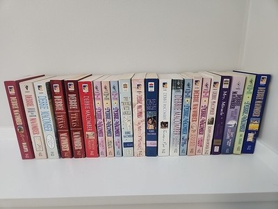 Debbie Macomber 22 Book Lot - Pre-owned- GOOD #TEXAS #ROMANCE