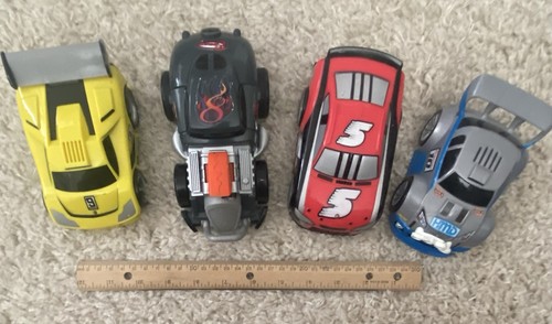 Lot Of 4 Fisher Price Shake N Go Cars In Good Used Condition - Picture 2 of 14