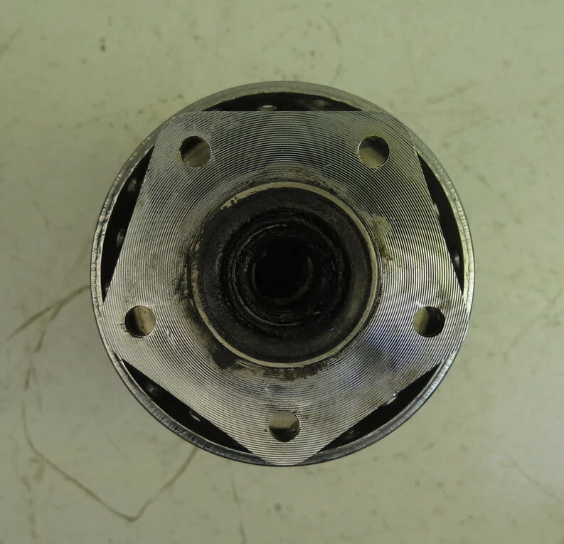 1986 - 95 Harley-Davidson FL FXST 前轮轮毂适用于 Wideglide 前端 43671-84 — 第 2/4 张图片