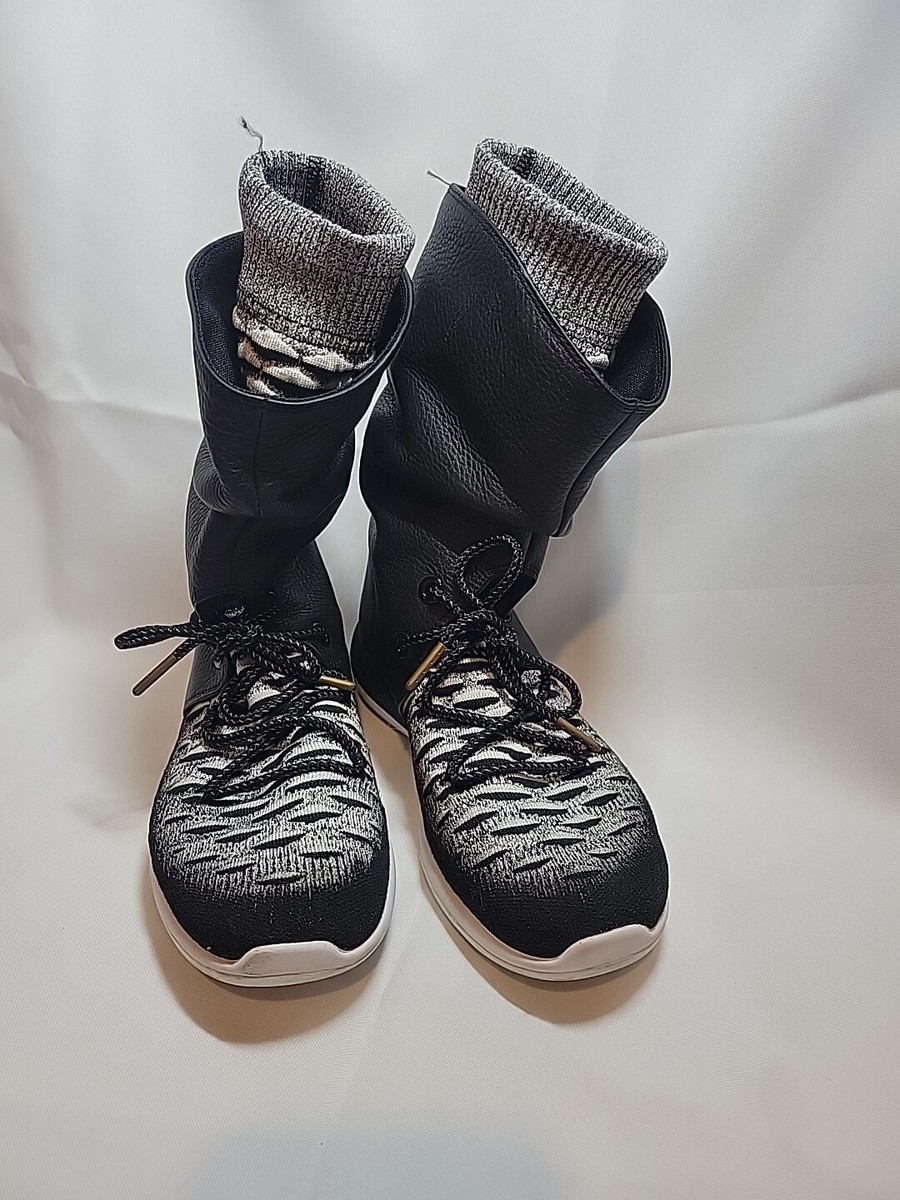 Nike Roshe Two Hi Flyknit OREO Size Women's Boots Dance Shoes