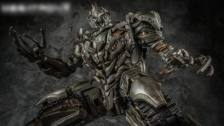 Dream Factory GOD-11s Leader Tank Megatrron - Battle Damaged - Image 3 of 4