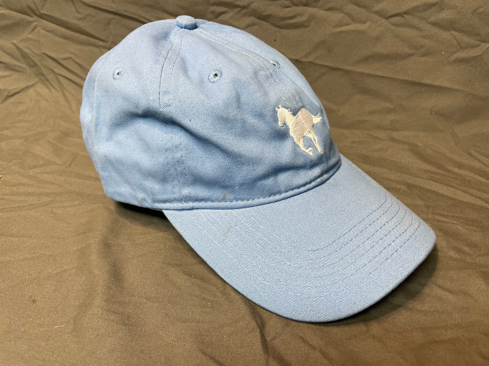 Cappello berretto morbido pony bianco ricamato Deftones sbiadito nu metal team sleep alt rock